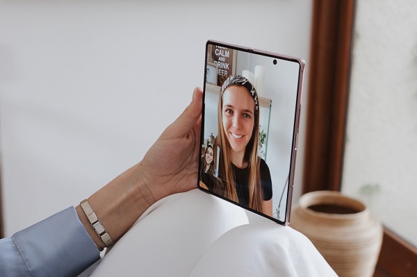 Tres tips para efectivizar las actividades en línea aprovechando la flexibilidad del Galaxy Z Fold 2