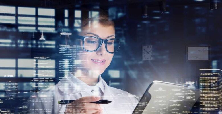 La PUCP, AWS, el BID y 11 universidades de América Latina se alían para brindar oportunidades de desarrollo a las mujeres