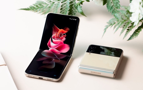 Galaxy Z Flip 3 con identidad y diseño único para los usuarios multifacéticos de hoy