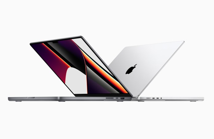 La revolucionaria MacBook Pro con los chips M1 Pro y M1 Max ofrece un rendimiento extraordinario y gran duración de batería.
