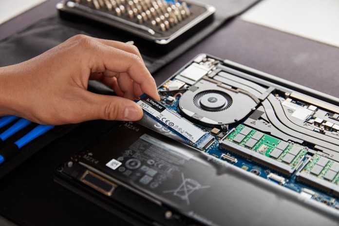 Kingston lideró la distribución de unidades SSD al canal en 2020