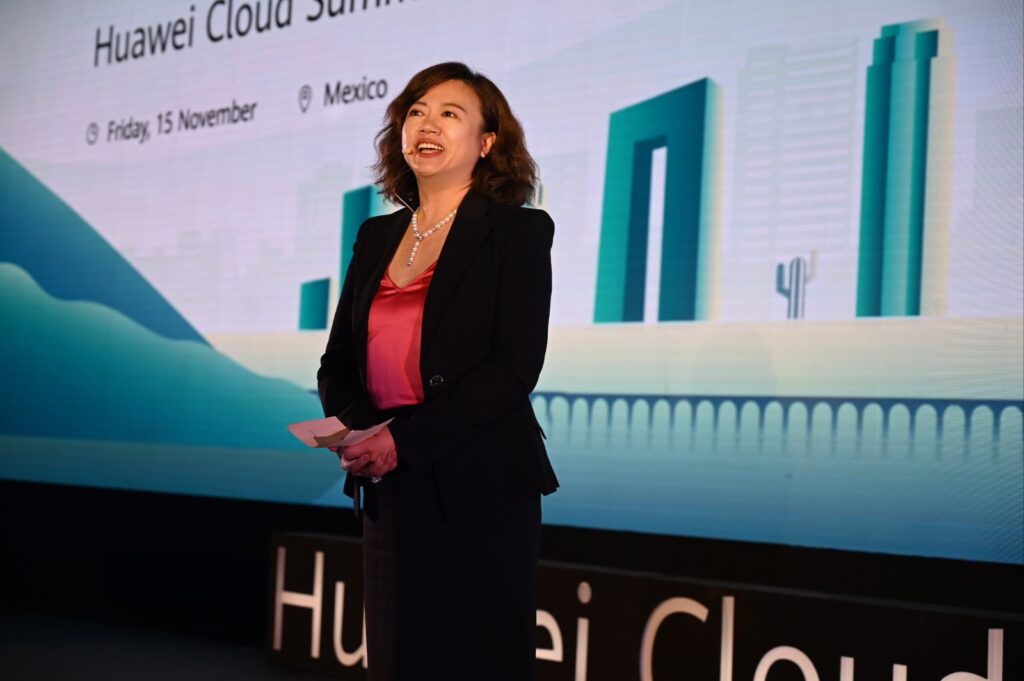 Jacqueline Shi, Presidenta de Marketing y Servicio de Ventas en Huawei Cloud.