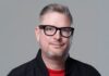 Una nueva Sandisk está llegando Joel Davis, Vicepresidente Creativo de Sandisk.