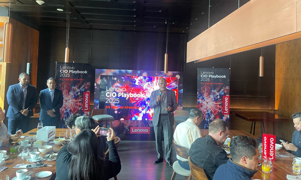 Presentación de Luis Córdova, Gerente Regional de Ventas de Servicios en Lenovo.