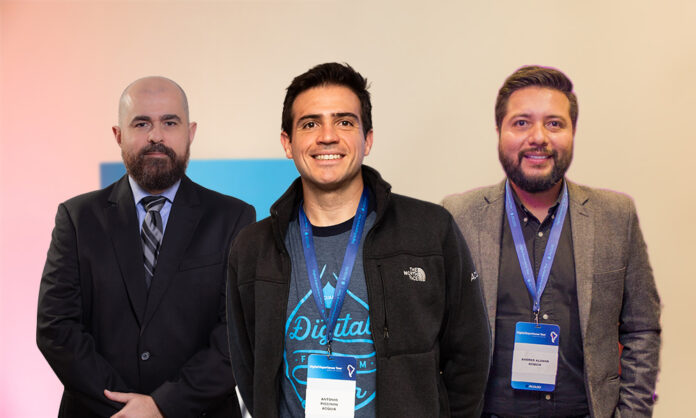 Rodrigo Viani; Andrés Aldana; y Antonio Piccinini, de Acquia.
