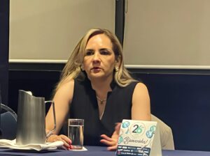 Claudia González, de Grupo CVA.