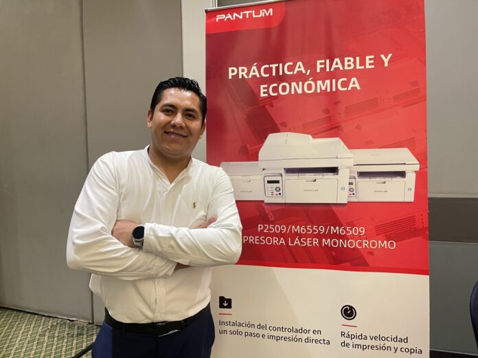 Irvin Galván, Country Sales Manager en Pantum.