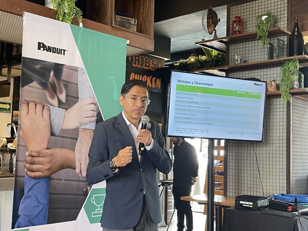 Víctor Juárez, Technical Systems Engineer en Panduit.