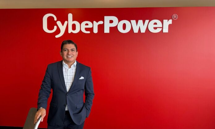 Francisco Alvarez, Director Comercial y de Marketing de CyberPower Systems.