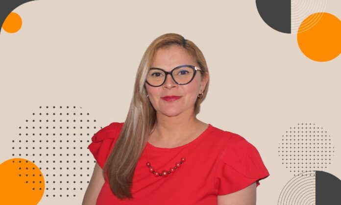 Tania Pineda, Gerente Comercial de COMPLET.