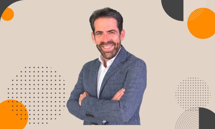Moisés Avelar, CEO en Grupo CVA.