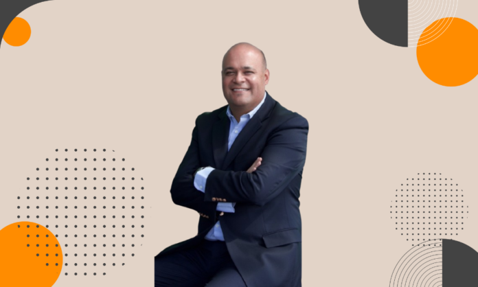 Director General Sergio Hernández.