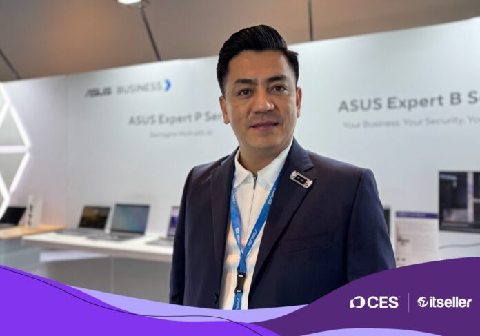 Leopoldo Alanis, responsable del negocio de distribución de ASUS México