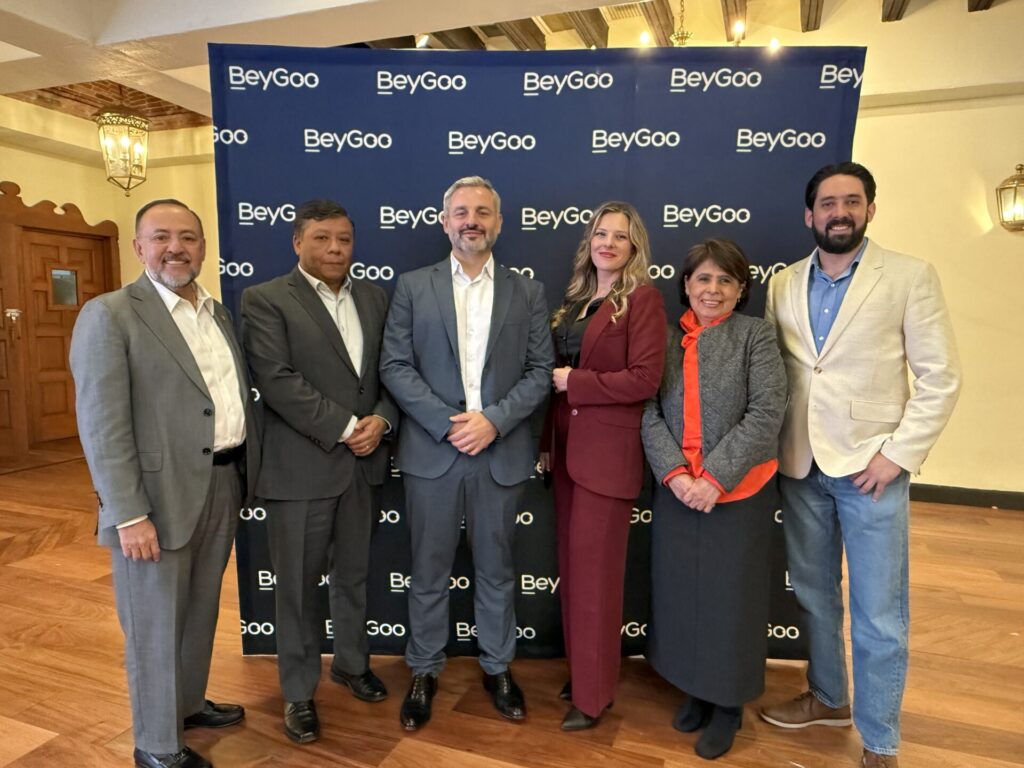 Equipo de MAPS y BeyGoo.