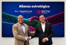 Alianza: Tasmicro y TXOne Networks impulsan ciberseguridad OT industrial Sergio Hernández de Tasmicro y Víctor Andrade de TXOne Networks formalizan mediante un apretón de manos su alianza estratégica de ciberseguridad OT industrial.