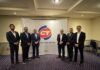 CT Internacional acelera proyectos TI con IA, logística y servicios administrados Cuerpo directivo de CT Internacional de pie en el escenario de la Ruta CT 2026, mostrando el despliegue de su marca y su portal digital.