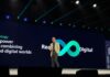 Siemens revoluciona la industria con IA y gemelos digitales Tony Hemmelgarn, Presidente y CEO de Siemens Digital Industries Software.