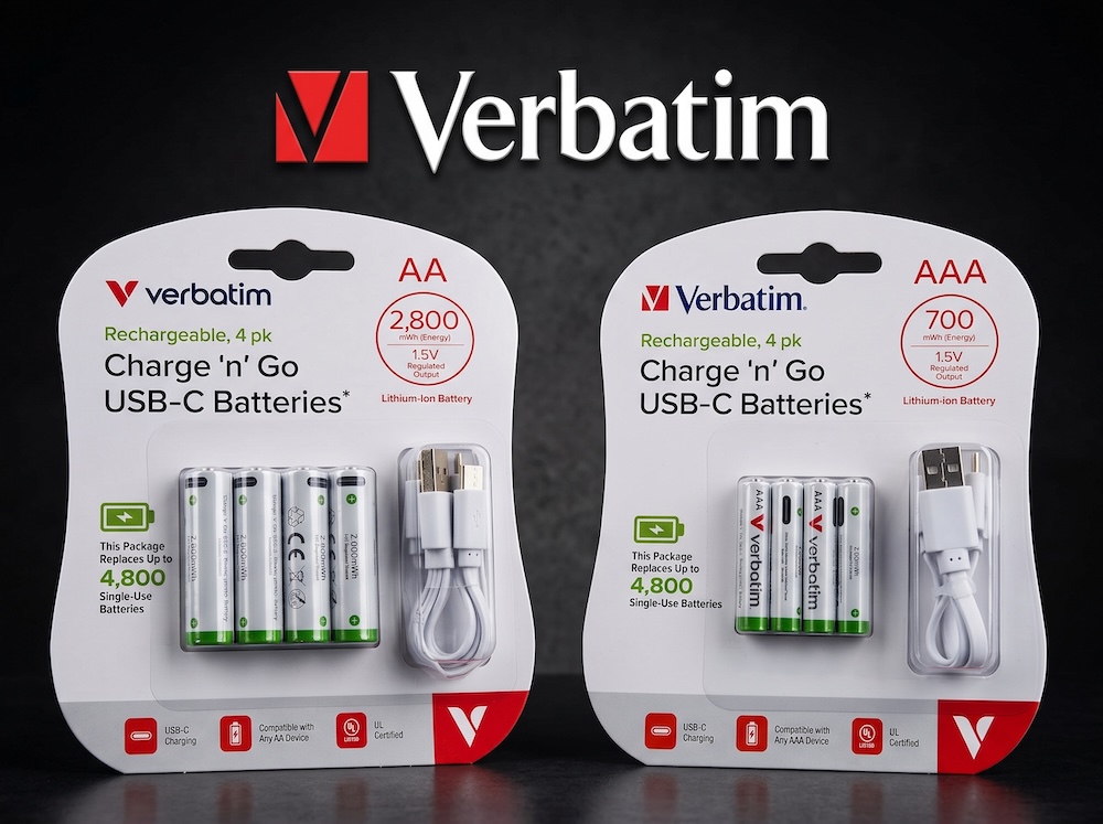 Fotografía publicitaria de producto que muestra dos paquetes blister de baterías recargables de iones de litio marca Verbatim Charge 'n' Go en formatos AA y AAA, cada uno con cuatro baterías y un cable de carga cuádruple USB-C incluido.